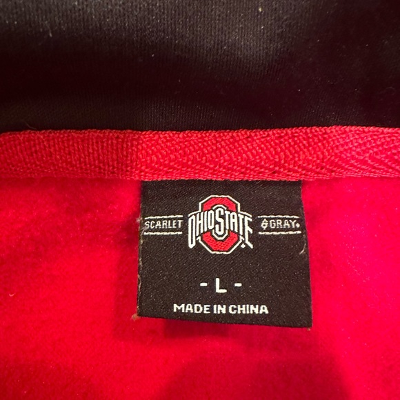 The Ohio State Hooded Sweatshirt - Size: Large - Embroidered logo - Picture 7 of 7